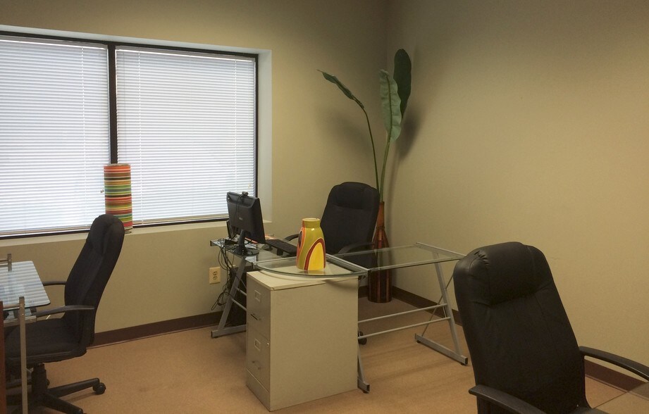 More Photos Of 8701-8739 Mylander Ln, Towson Unknown For Lease