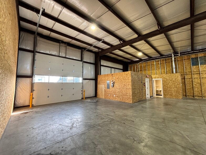 More Photos Of 1937 Pacific Ct SE, Stayton Industrial For Lease