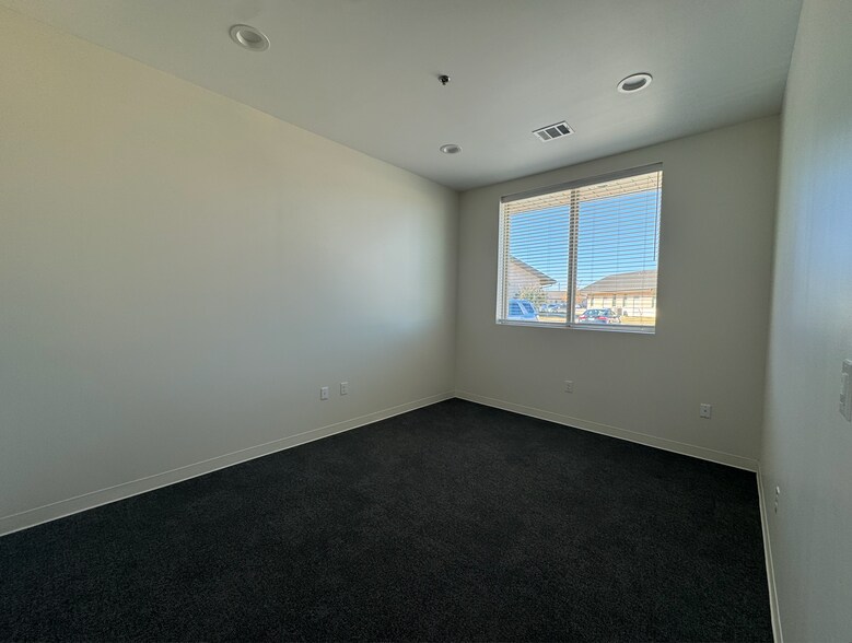 More Photos Of 1400 N Coit Rd, McKinney Medical For Lease