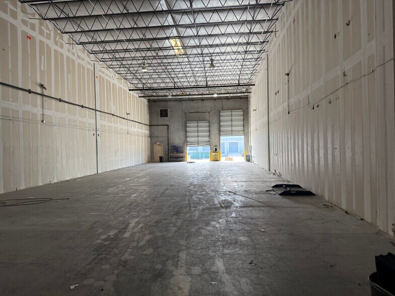 More Photos Of 4200 Church St, Sanford Warehouse For Lease