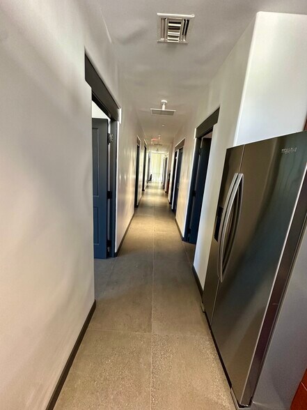 More Photos Of 560 S Paseo Dorotea, Palm Springs Medical For Lease