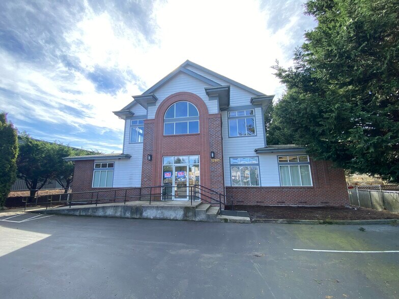 Primary Photo Of 12911 SE Kent Kangley Rd, Kent Medical For Lease