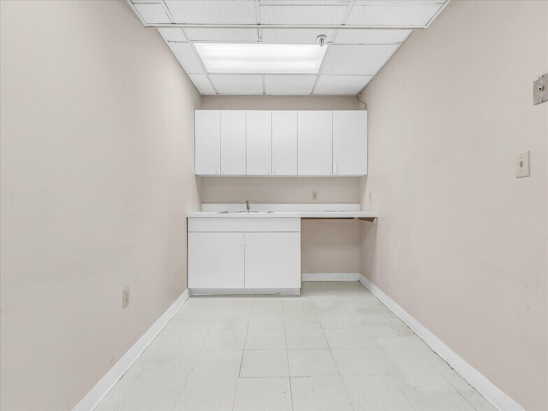 More Photos Of 88 Broad St, Boston Office For Lease