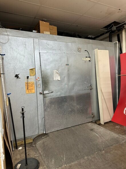 More Photos Of 1707-1741 Texoma Pky, Sherman Unknown For Lease