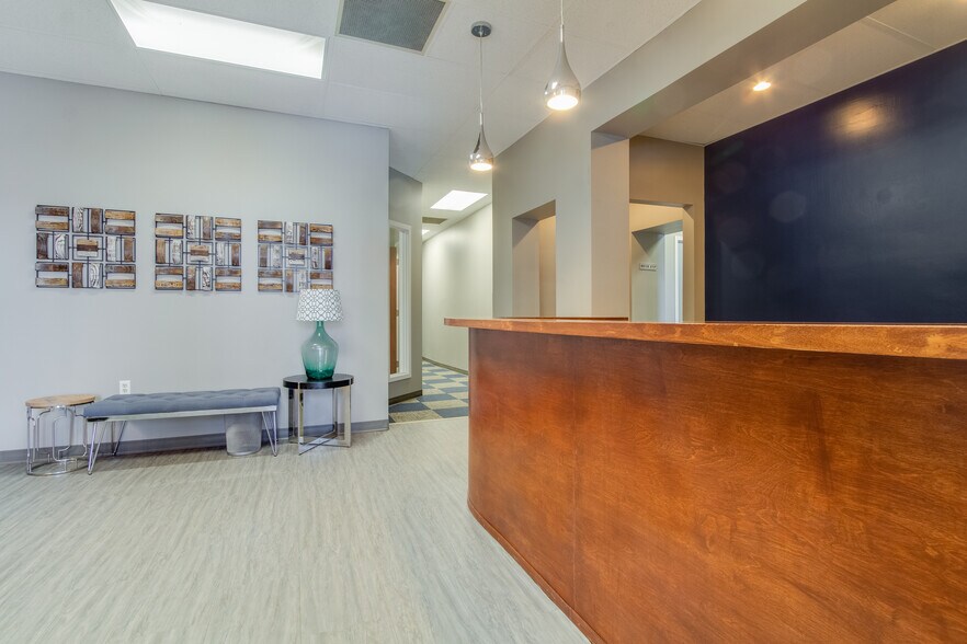 More Photos Of 227-229 S Washington Sq, Lansing Storefront Retail Office For Sale