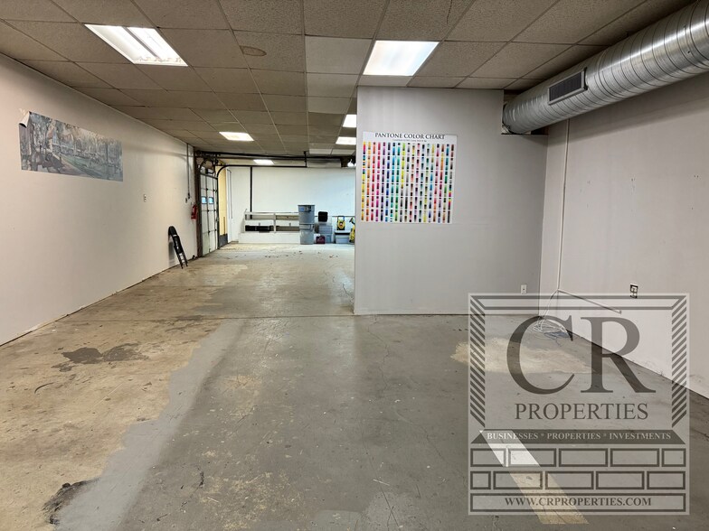 More Photos Of 97 N Clinton St, Poughkeepsie Light Manufacturing For Sale
