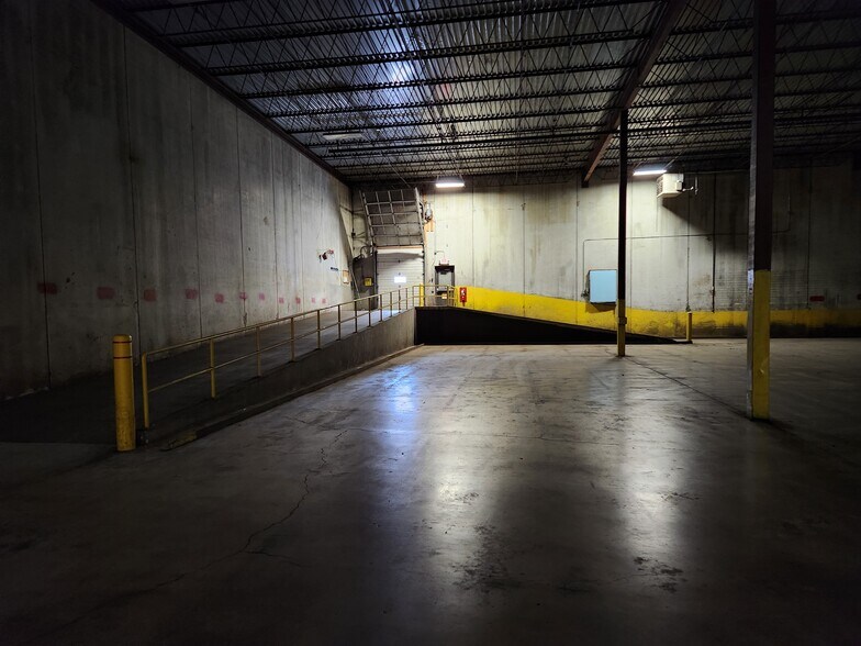 More Photos Of 128 15th St NW, Faribault Food Processing For Lease