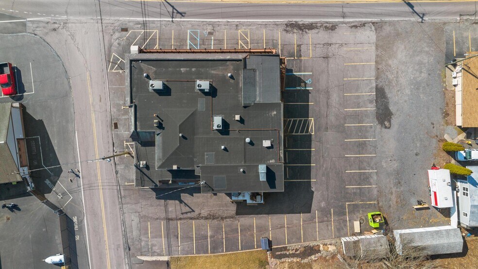 More Photos Of 31 Lakeside Dr, Harveys Lake Restaurant For Sale