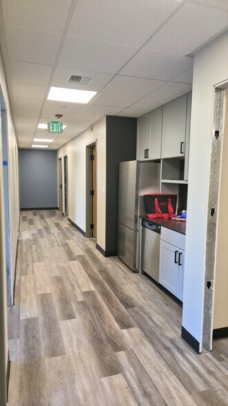 More Photos Of , Poulsbo Office For Sale