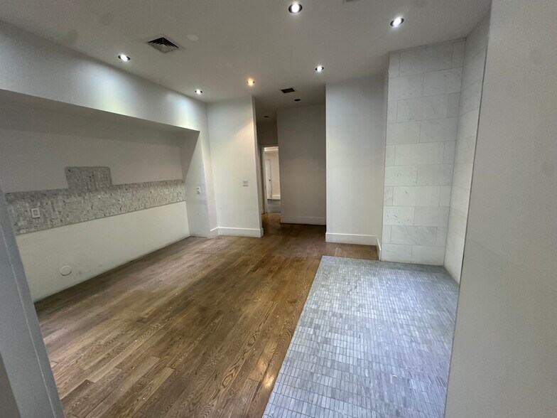 More Photos Of 44 Avenue B, New York Apartments For Lease