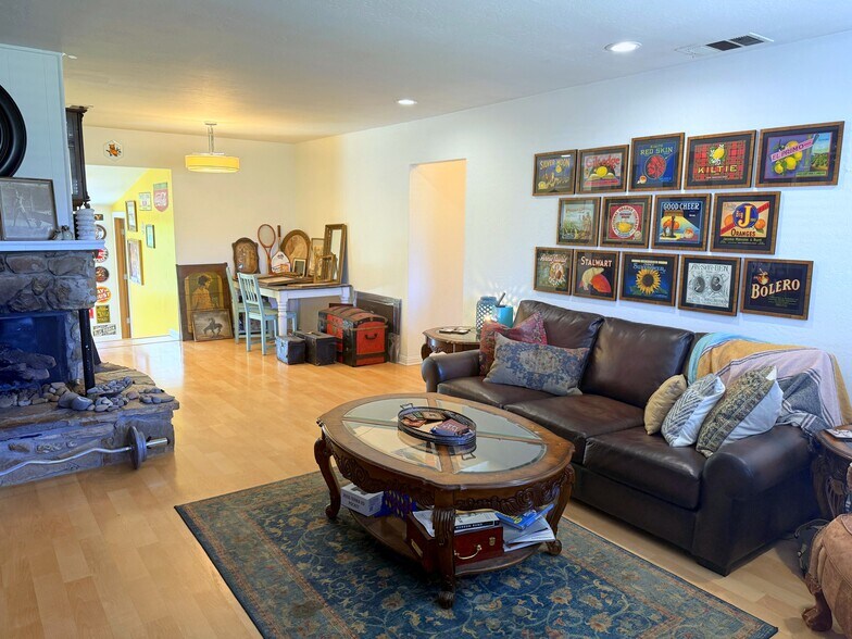 More Photos Of 50 Portal St, Oak View Multifamily For Sale
