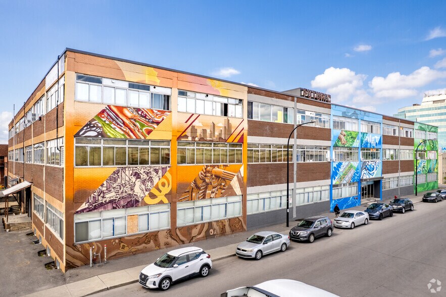 Primary Photo Of 1401 Legendre O, Montréal Industrial For Lease