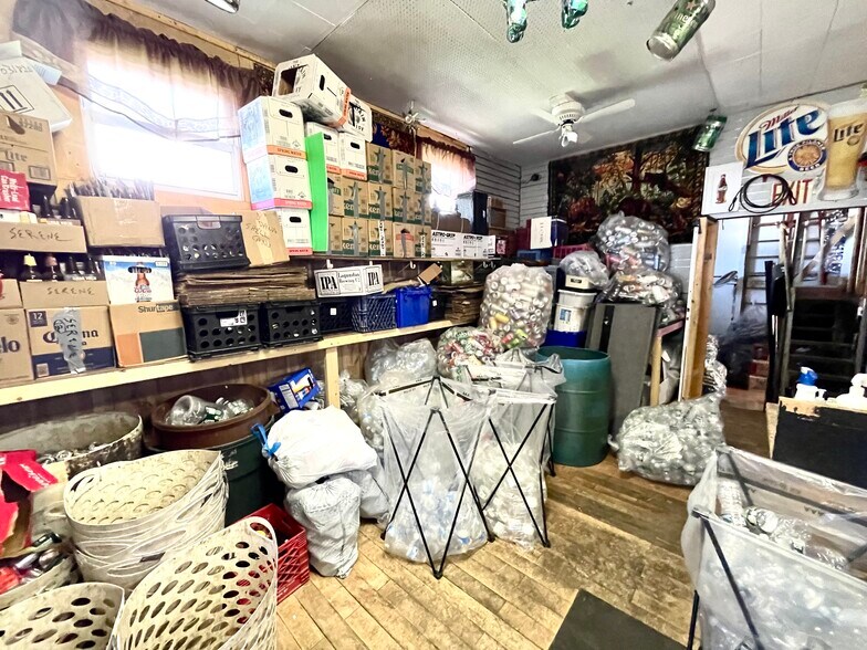 More Photos Of 9 Ontario St, Liberty Freestanding For Sale