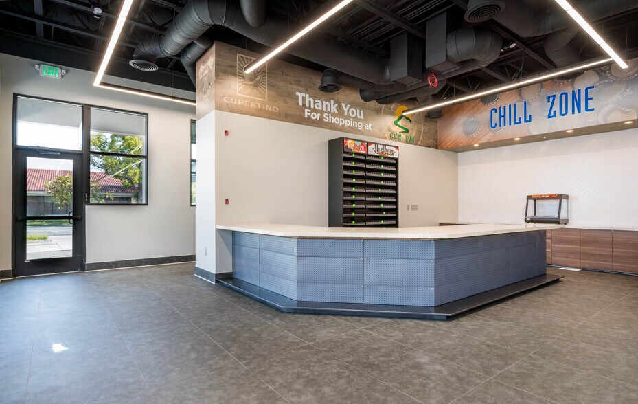 More Photos Of 10490 S De Anza Blvd, Cupertino Convenience Store For Sale