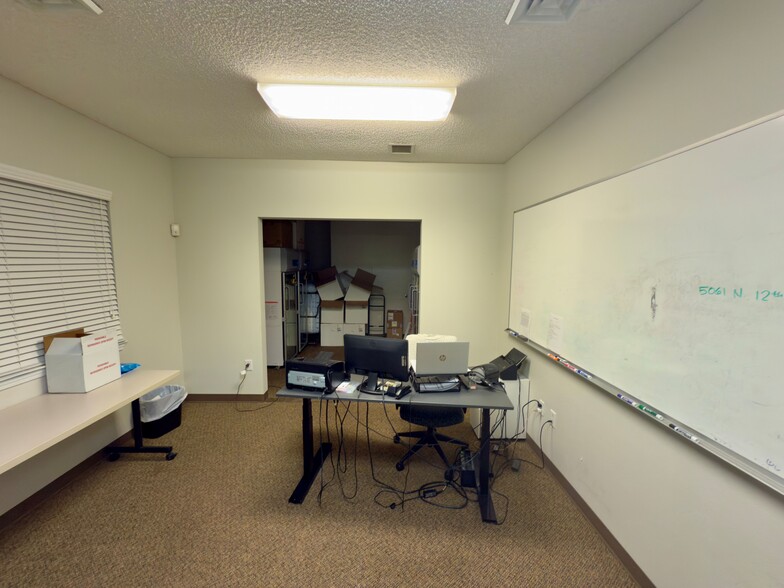 More Photos Of 511 Phyllis St, Pensacola Medical For Lease