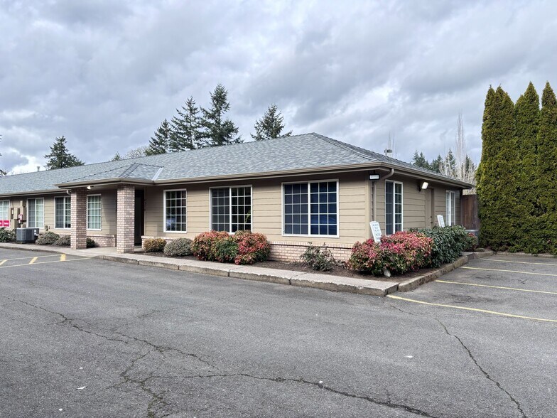 More Photos Of 4350-4356 Commercial St SE, Salem Office For Lease