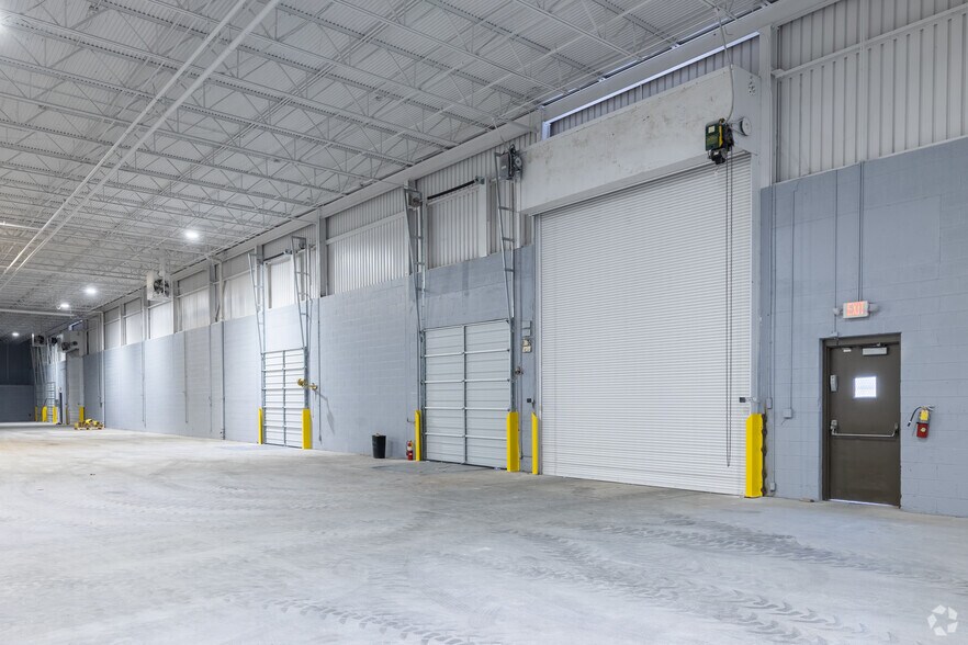 More Photos Of 780 King George Blvd, Savannah Warehouse For Lease