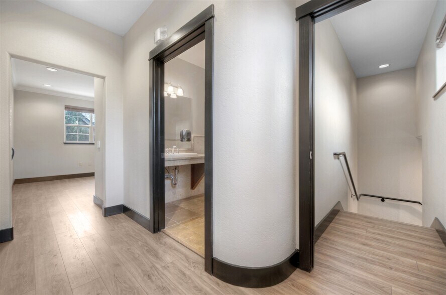 More Photos Of 4745 Caughlin Pky, Reno Office For Lease