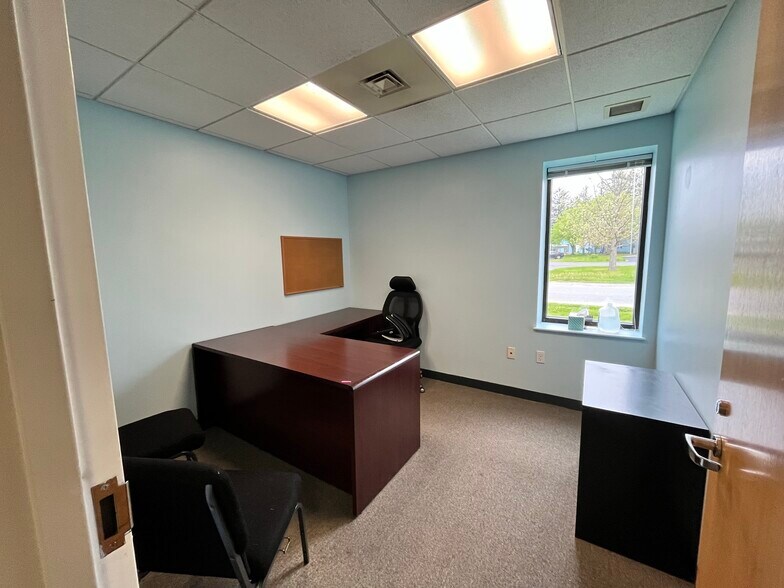 More Photos Of 400 Riverside St, Portland Medical For Lease