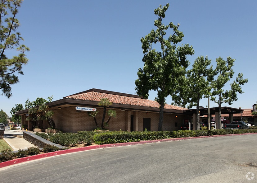 More Photos Of 5225 Canyon Crest Dr, Riverside Unknown For Lease