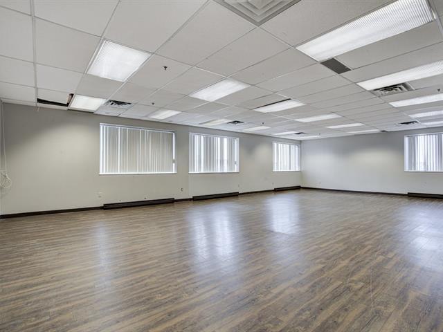 More Photos Of 1001 Rue Sherbrooke E, Montréal Office For Lease