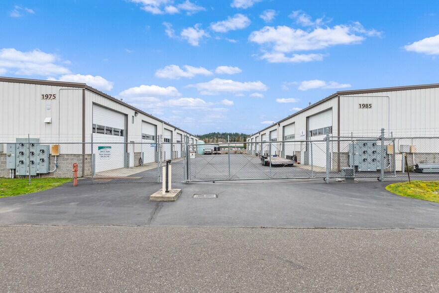 More Photos Of 1985 Alpine Way, Bellingham Warehouse For Sale
