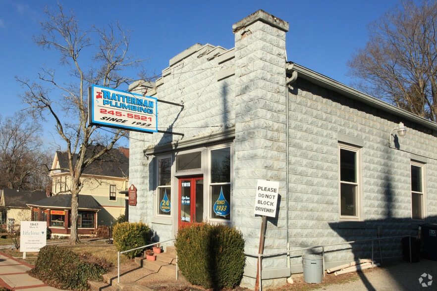 More Photos Of 11615 Main St, Louisville Freestanding For Sale