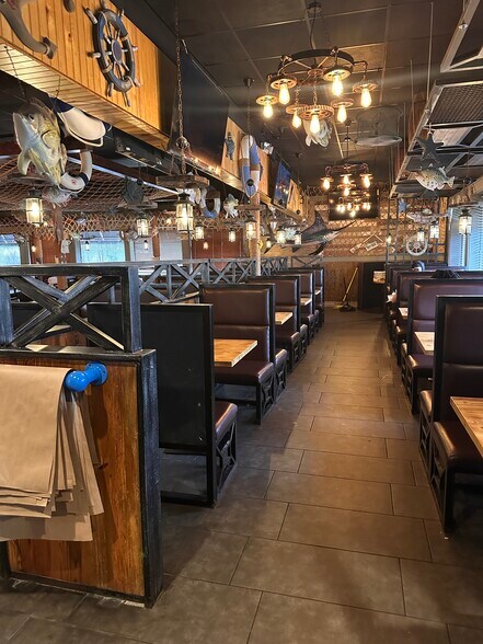 More Photos Of 4050 NW Federal Hwy, Jensen Beach Restaurant For Sale