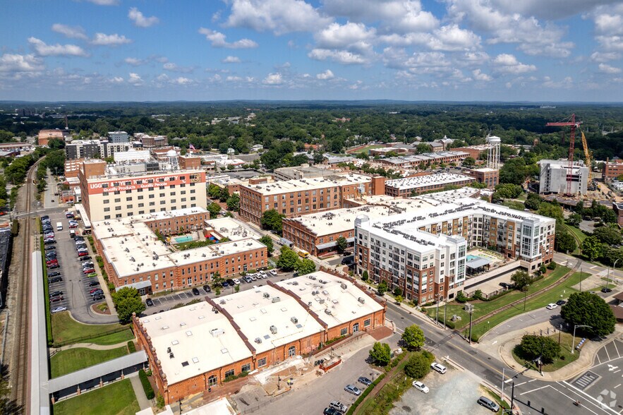 More Photos Of 614 W Main St, Durham Office For Lease