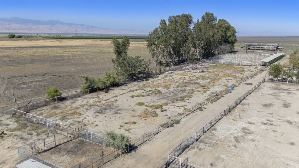 More Photos Of 8661 Herring Rd, Bakersfield Land For Sale