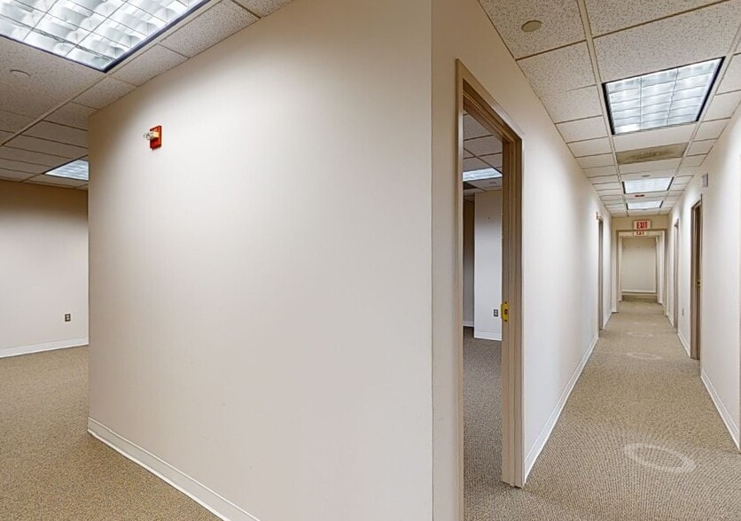 More Photos Of 7500 Greenway Center Dr, Greenbelt Unknown For Lease