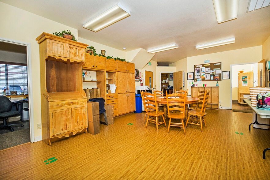 More Photos Of 137 McGhee Rd, Sandpoint Storefront Retail Office For Sale