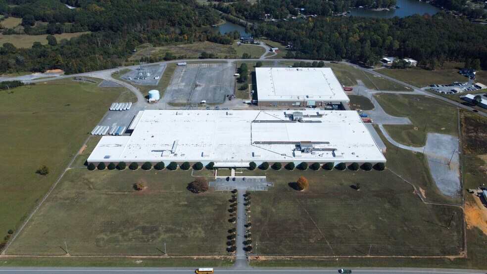 Primary Photo Of 400 Industrial Blvd, Leesburg Distribution For Sale