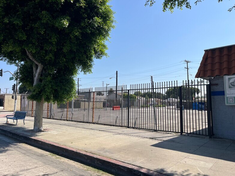 More Photos Of 310 N Long Beach Blvd, Compton Storefront Retail Office For Sale