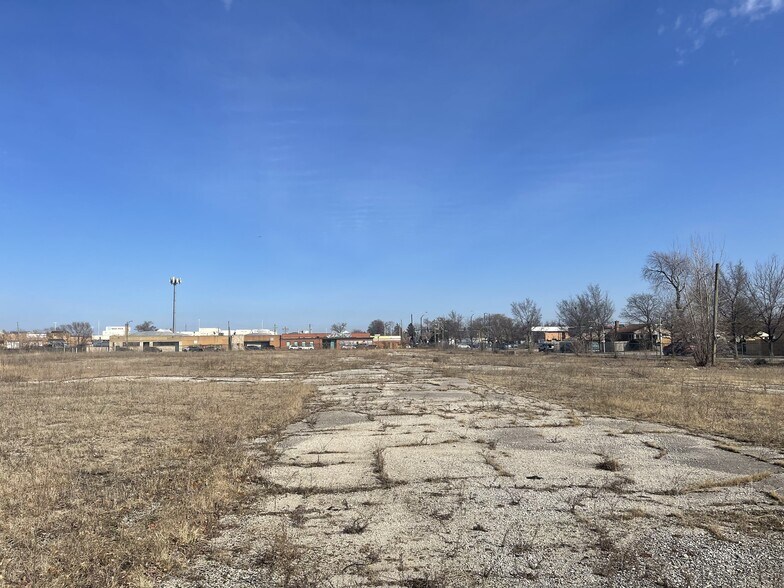 More Photos Of 7600 S Kedzie Ave, Chicago Land For Lease
