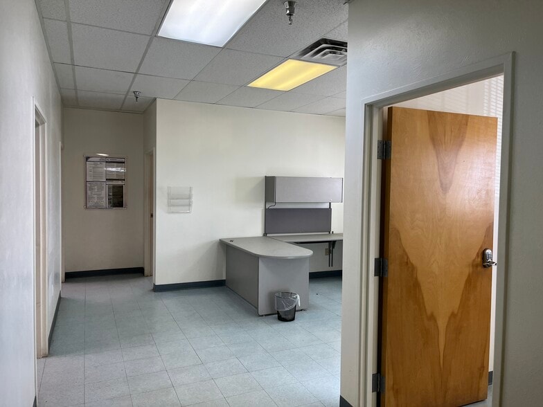 More Photos Of 9615 Broadway Blvd SW, Albuquerque Warehouse For Sale