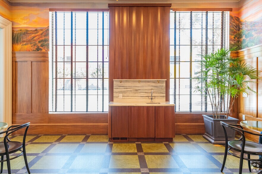 More Photos Of 2865 18th St, San Francisco Apartments For Lease