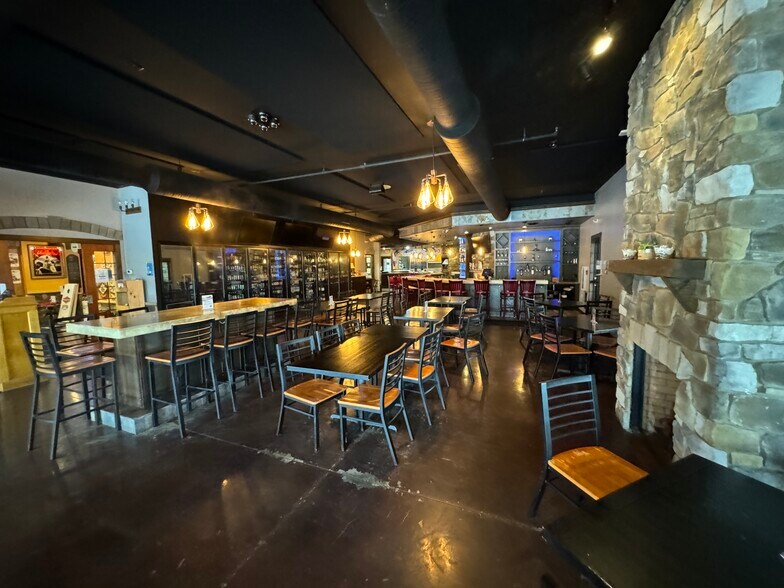 More Photos Of 9620 Old Johnnycake Ridge Rd, Mentor Restaurant For Lease