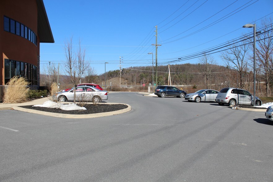 More Photos Of 1019 Ghaner Rd, State College Office For Lease