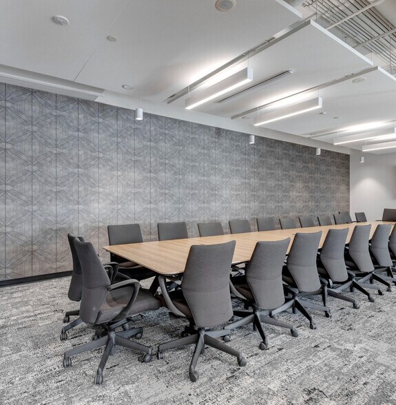 More Photos Of 838 11 Av SW, Calgary Office For Lease