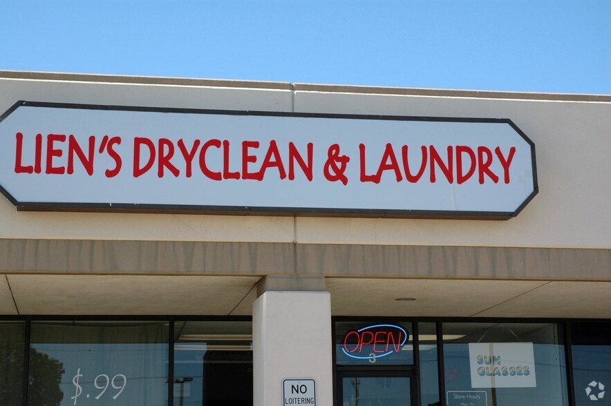 More Photos Of 1225 Belt Line Rd, Garland Unknown For Lease