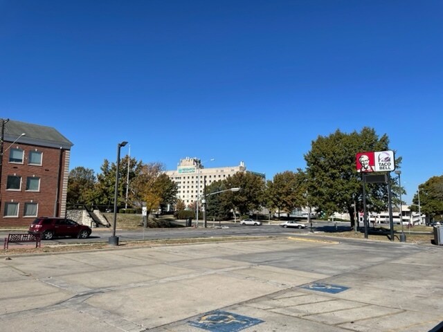 More Photos Of 6607 Prospect Ave, Kansas City Freestanding For Sale
