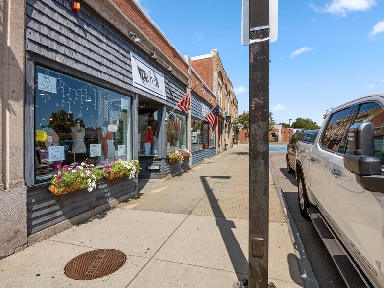 More Photos Of 13-15 Elm St, Danvers Storefront For Lease