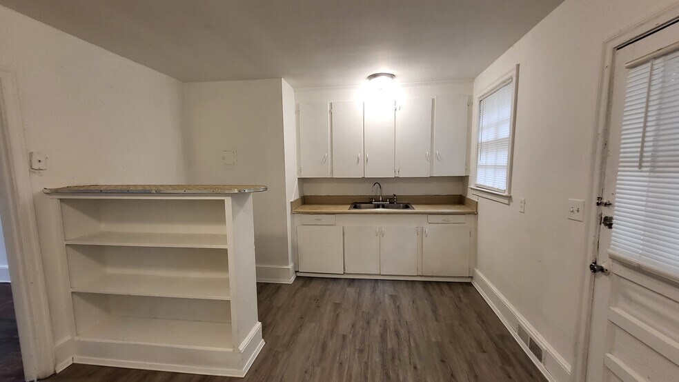 More Photos Of 306 Loring Dr, Sumter Apartments For Sale