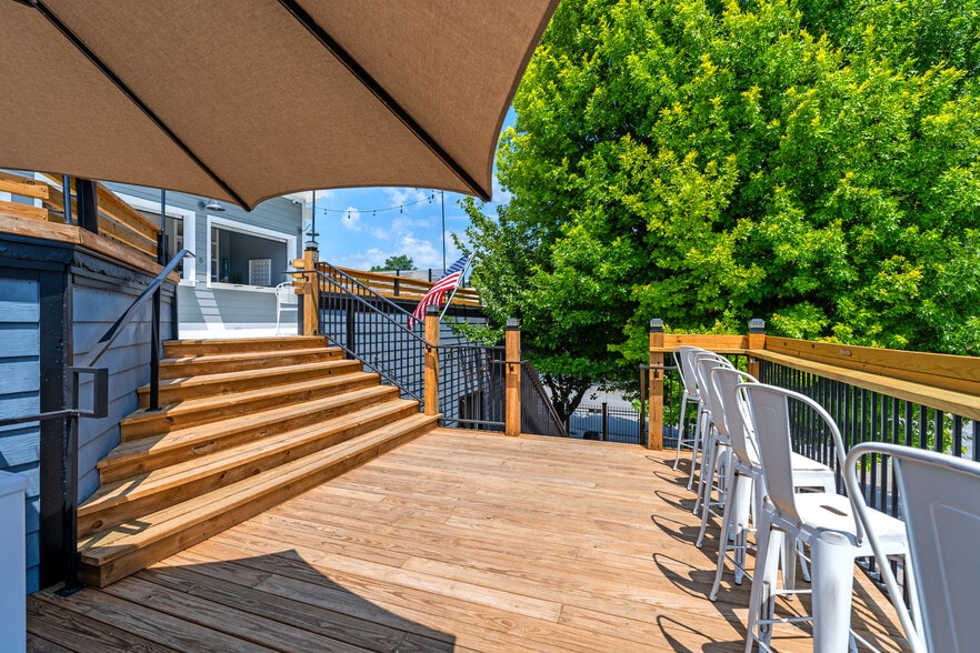 More Photos Of 81 Coxe Ave, Asheville Storefront Retail Office For Lease