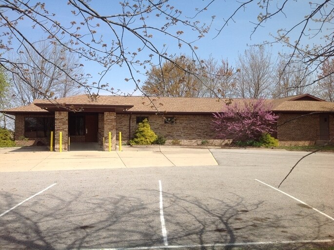 Primary Photo Of 510 W Jackson St, Mulberry Medical For Lease