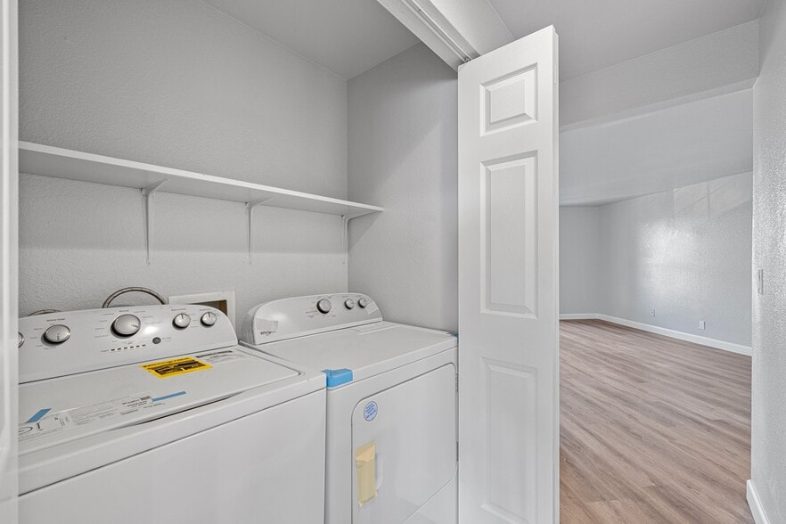 More Photos Of 23110 30th Ave S, Des Moines Apartments For Sale