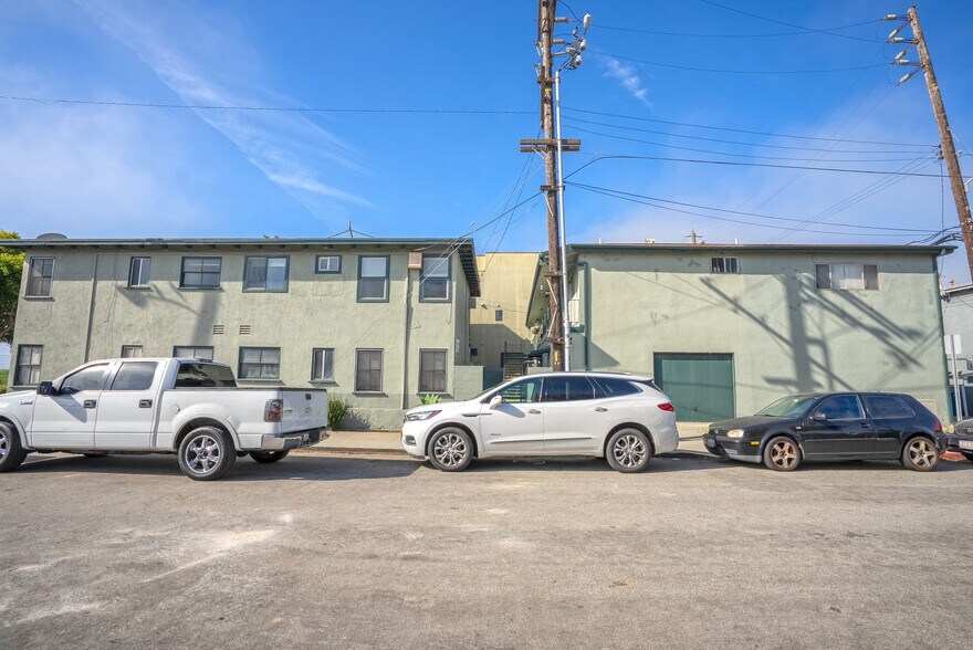 More Photos Of 1635-1639 Seal Way, Seal Beach Apartments For Sale