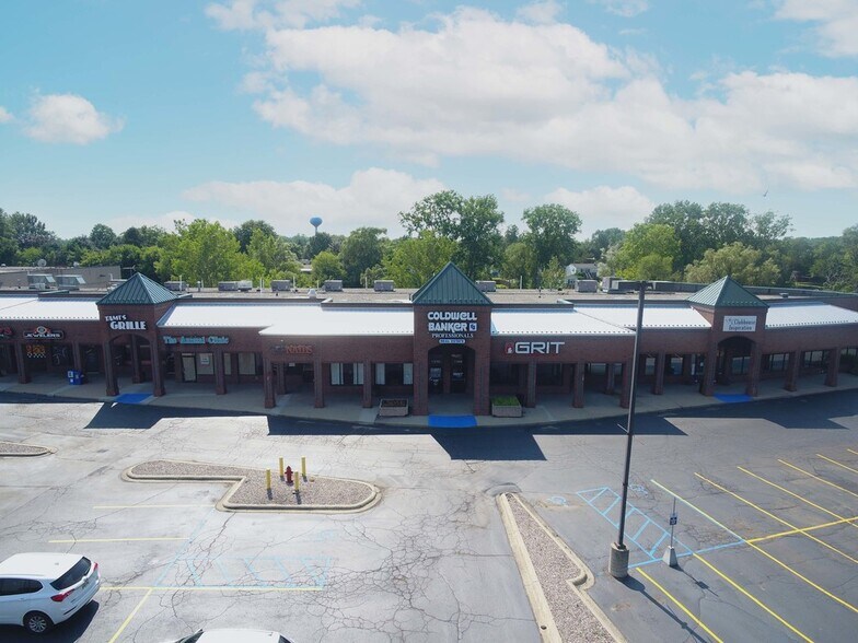 More Photos Of 1350-1500 S Lapeer Rd, Oxford Unknown For Lease