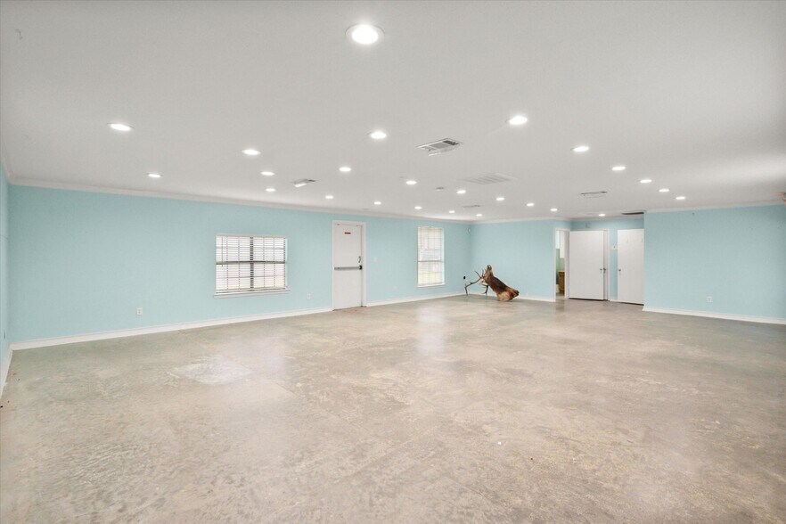 More Photos Of 8850 Davis Blvd, Southlake Land For Lease